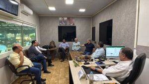 lideranças do setor industrial e bioenergético visitam a unidade da rubi s.a., em uruaçu, reforçando a importância da usina para o desenvolvimento econômico e a geração de empregos no norte de (8)